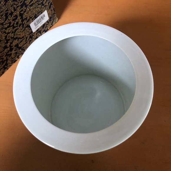 Shanghai Museum Imperial Palace Cup/Vase/Jar - Picture 7 of 10